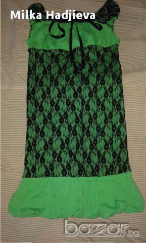 Зелена къса рокля с дантела 