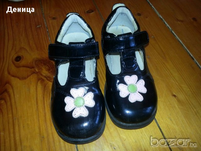 Лачени обувки 25 номер, снимка 2 - Детски маратонки - 14248583
