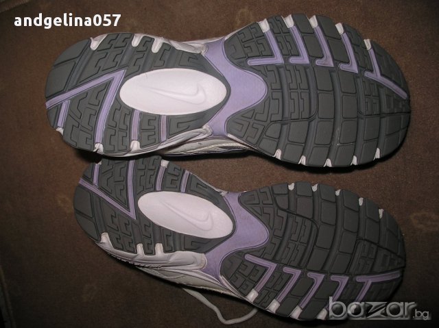 Оригинални маратонки Nike, снимка 9 - Маратонки - 10468664