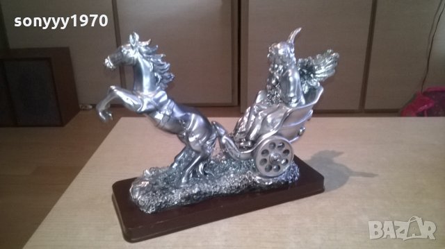 кон с младоженци-красива тежка фигура-32х23х12см, снимка 6 - Антикварни и старинни предмети - 24715471