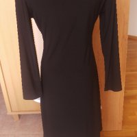 Черна рокля с деколте, снимка 3 - Рокли - 23666500
