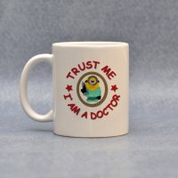 Чаша "Trust me, I am doctor", снимка 1 - Чаши - 24915963