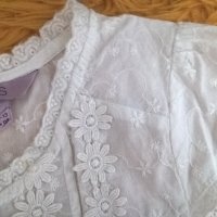 Прекрасна дантелена блуза, снимка 2 - Детски Блузи и туники - 25391873