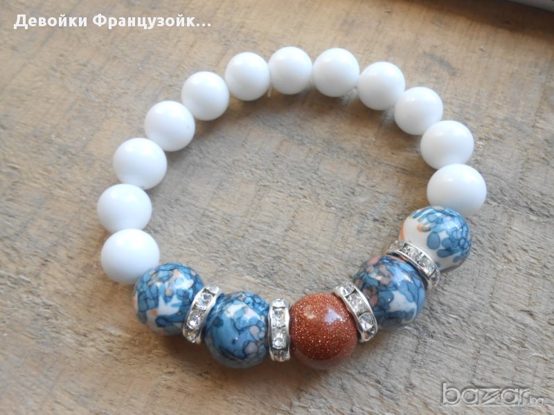 Гривна от естествени камъни - Бяло и синьо, снимка 1