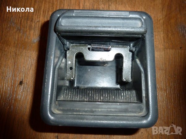 Пепелник за Мицубиши Паджеро 2, снимка 2 - Части - 24634857