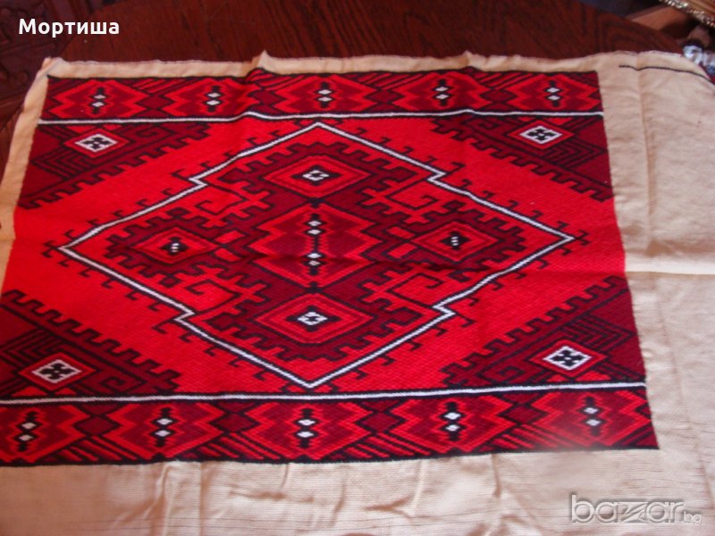  Автентични бродирани каре ( калъфки ), снимка 1