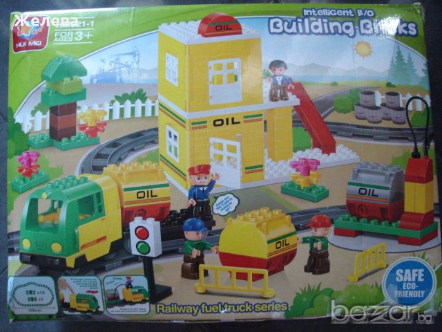 2 бр. конструктори влакчета  с батерии