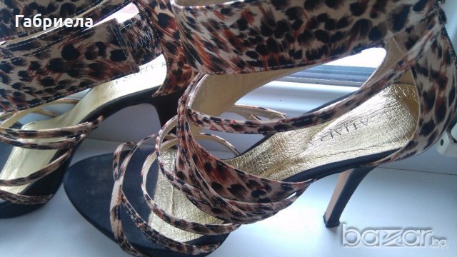 Сандали в тигров принт, снимка 2 - Сандали - 18346336
