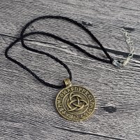 Колие Викингски медальон с антични Нортични руни , снимка 4 - Колиета, медальони, синджири - 23012676