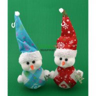 Декоративна фигурка, светеща в различни цветове - снежен човек. Изработена от PVC материал, снимка 3 - Коледни подаръци - 16204492