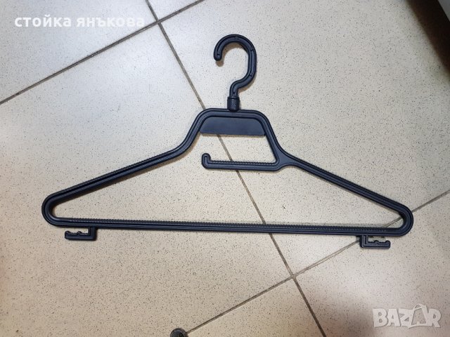 Продавам закачалки за дрехи с въртящи закачване., снимка 2 - Други стоки за дома - 25365328