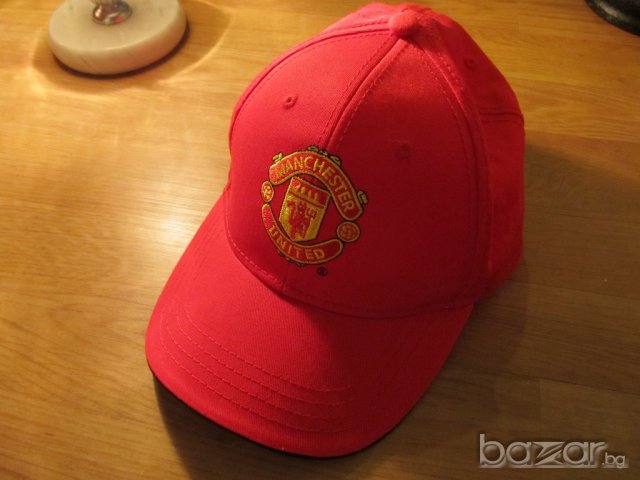 Шапка на Manchester United за истинските  фенове на този велик отбор .