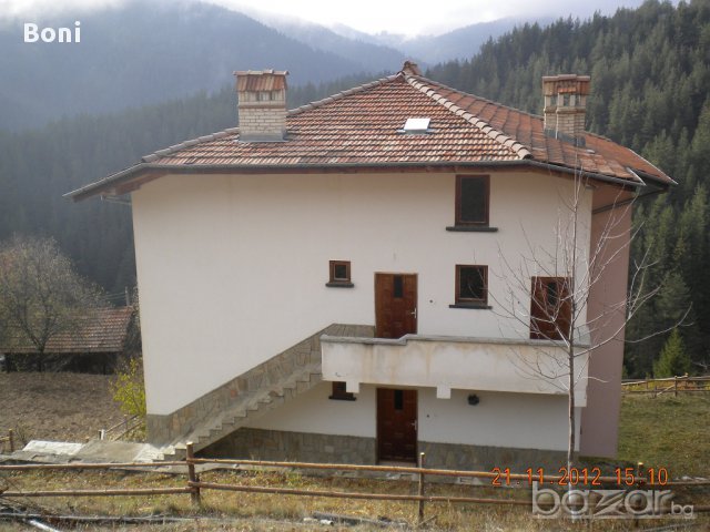 Продавам къща 480 m2 в с. Кутела, обл. Смолян, снимка 4 - Къщи - 10774718