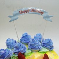 Happy Birthday синьо бяло райе флаг надпис картон топер на клечки табела украса за торта рожден ден , снимка 1 - Други - 19016526