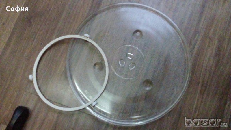 Чиния за микровълнова с различни диаметри и пластмасовите колелца, снимка 1