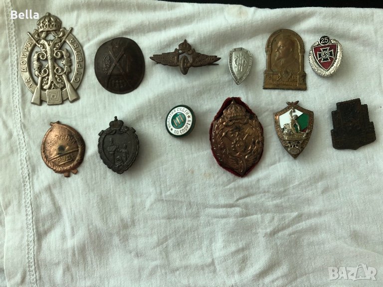 Лот нагръдни царски и соц знаци, снимка 1