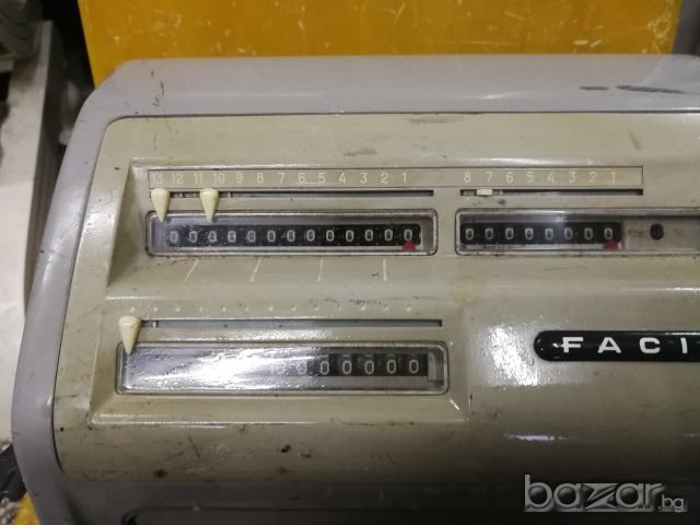 Стар калкулатор Facit, снимка 3 - Антикварни и старинни предмети - 20894965