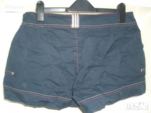 Дамски къси гащи Nike размер М, снимка 4 - Къси панталони и бермуди - 22213410