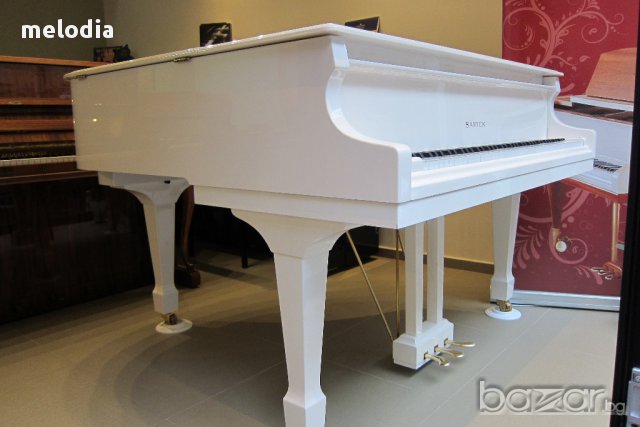 Нов бял роял SAMICK продава пиано магазин Мелодия, снимка 2 - Пиана - 12161339