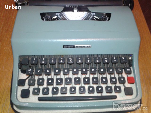 Пишеща машина Olivetti Lettera 32