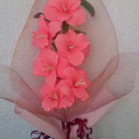 Цветя от хартия-гладиоли, снимка 5 - Изкуствени цветя - 24675921
