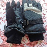 Детски ръкавици, снимка 1 - Шапки, шалове и ръкавици - 17526521