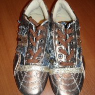 Ефектни дамски спортни обувки, снимка 2 - Кецове - 11390206