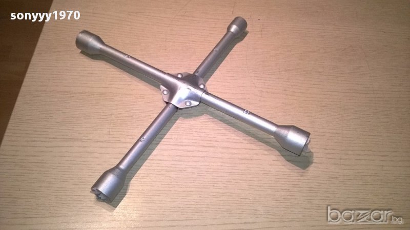 Ключ за гуми-17/19/21/23-кръстачка нова-УСИЛЕНА, снимка 1