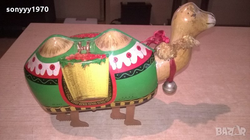 камила-метална ретро играчка с механика-25х18х10см, снимка 1