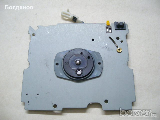 Платка с тънък плосък мотор 