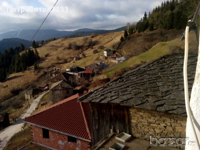Продавам  каменна къща в с.Зорница 2ет. / двор - 300кв./ ток , вода , асфалтов път , хубава панорама, снимка 12 - Къщи - 13862660
