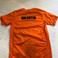Nike Оригинална тениска с надпис Валентин, снимка 1 - Детски Блузи и туники - 25310389