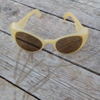 Дамски слънчеви очила , снимка 1 - Антикварни и старинни предмети - 19239113