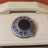 Домашен телефон запазен,работещ ,изгодно !, снимка 1 - Стационарни телефони и факсове - 18764817