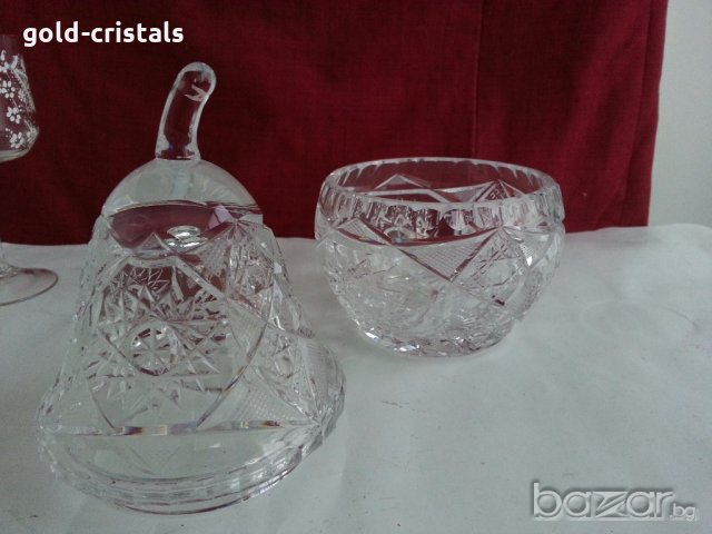 кристална купа с капак , снимка 3 - Антикварни и старинни предмети - 19785606