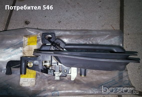 Нова брава с два ключа за врата за камион Мерцедес, снимка 2 - Части - 14299148