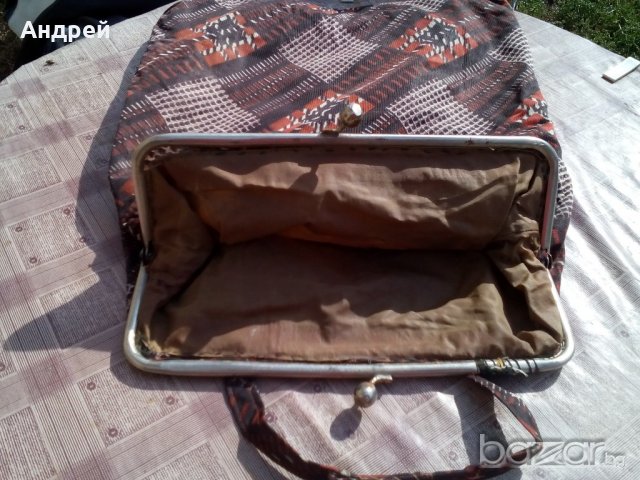 Стара дамска чанта, снимка 3 - Антикварни и старинни предмети - 19514833