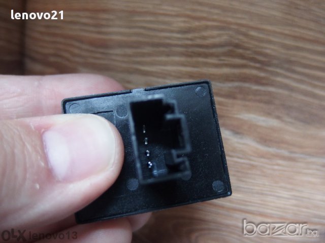 Бутон за ел. стъкла за Volkswagen Caddy, снимка 2 - Части - 11548101