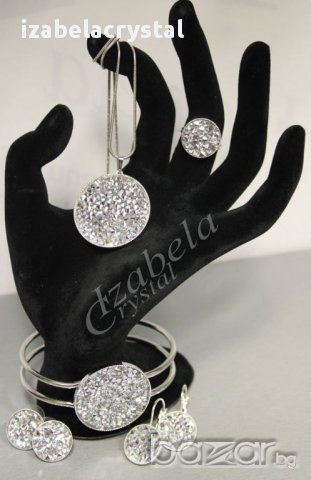 Колие,Обеци,Комплекти Сваровски''Rocks" Crystals from SWAROVSKI ®, снимка 6 - Бижутерийни комплекти - 11438837