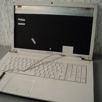 Лаптоп Toshiba SATELLITE C870D-11M, снимка 2 - Лаптопи за дома - 24892890