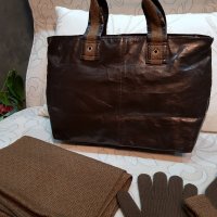 Комплект чанта ръкавици и шал, снимка 2 - Чанти - 23209555