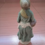 Английска порцеланова статуетка жена, снимка 2 - Антикварни и старинни предмети - 17789712