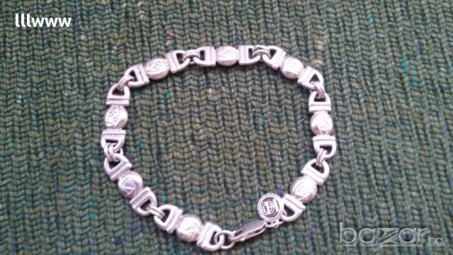 Сребърна гривна