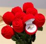 червена роза от кадифе плюш кутийка за пръстен бижу кутия, снимка 1