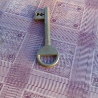 Старинен бронзов ключ, снимка 4 - Антикварни и старинни предмети - 19494997