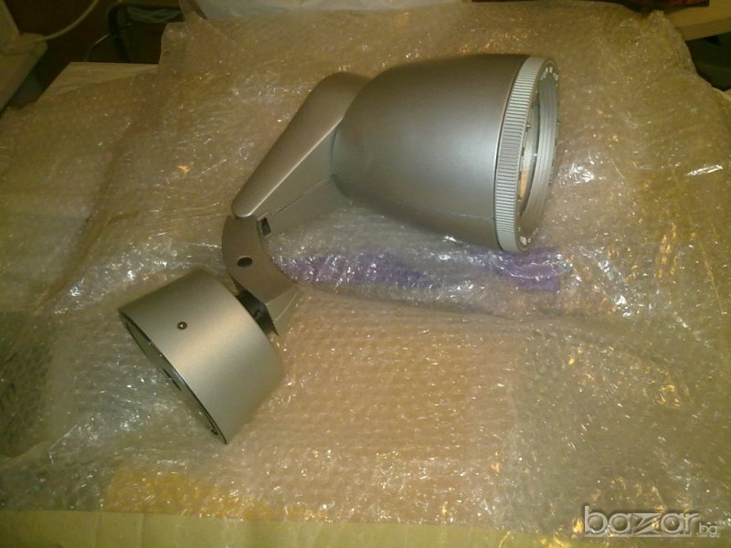 Прожектор за осветление на магазини, офиси и други помещения - произход Италия, снимка 1