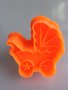 3D бебешка количка пластмасов резец с релеф и бутало украса сладки торта фондан и др, снимка 1 - Форми - 17552813