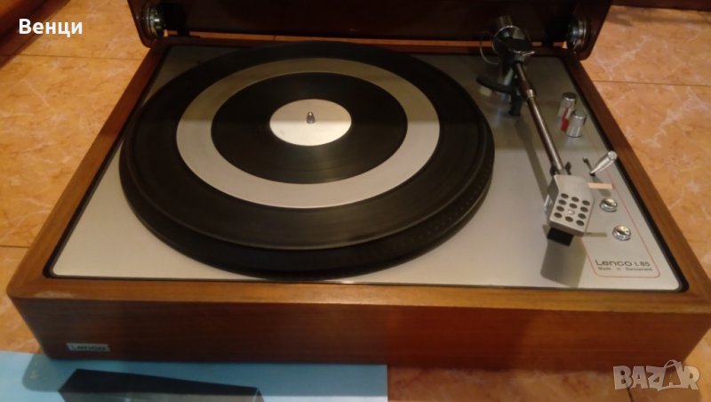 Vintage грамофон Lenco L85, снимка 1