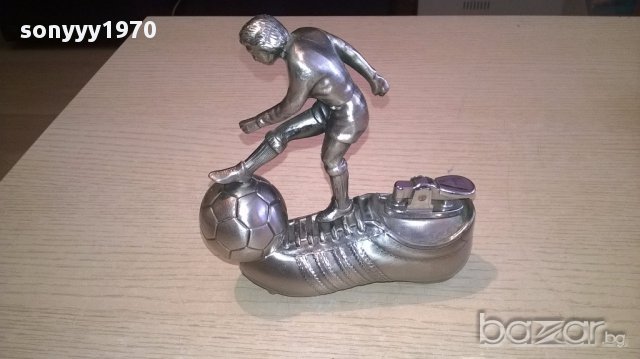 Ретро метална запалка с футболист 14/14/5см-внос швеицария, снимка 2 - Антикварни и старинни предмети - 16451557