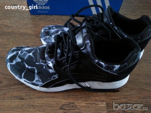 Adidas -страхотни дамски маратонки НОВИ, снимка 13 - Маратонки - 18339566
